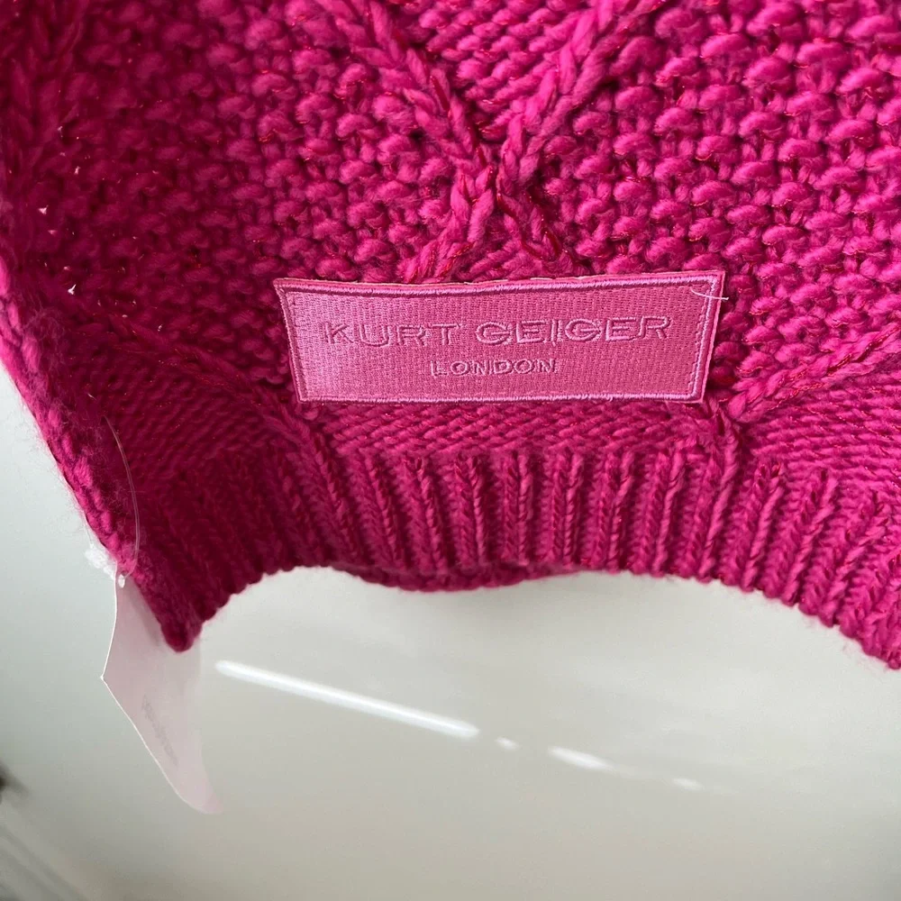 Kurt Geiger London Metallic Cable Stitch Scarf in Fuchsia